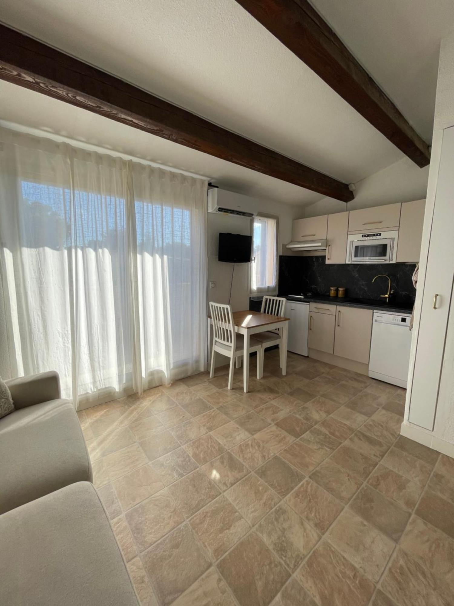 Appartement Pinede Piscine Clim Proche Plage Village Naturiste Агд Экстерьер фото